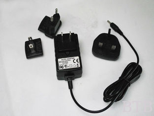 China Adaptador de alimentación AC/DC con conexión diferente de 6W proveedor