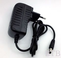 China Tipo de salida de corriente continua y conexión de la fuente de alimentación de corriente continua 12v 2a proveedor
