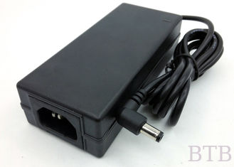 China Tipo de salida de corriente continua y conexión de escritorio Adaptador de alimentación de 28V 1.5A proveedor