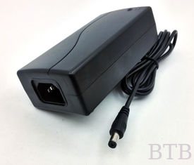 China ¡Envío gratuito!! Adaptador de alimentación AC 100-240V DC 12V 6A con enchufe de EE.UU. / Reino Unido / AU / UE para luz de banda LED 3528 5050 luz proveedor