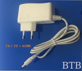 China Adaptador de CA/CC (salida 8.4VDC 1000mA) cargador 12V 800MA cargador de batería proveedor