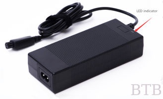 China Adaptador de alimentación para automóvil de carga de equilibrio de 42V 2A para segway de hoverboard CE FCC UL SAA EMC LVD proveedor