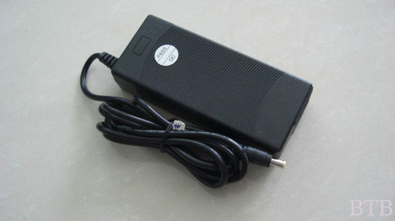 Adaptador de escritorio de 24V 2.5A proveedor