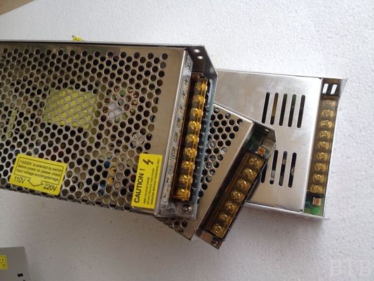 CE RoHS interruptor de salida de tensión constante no impermeable 60A 300W fuente de alimentación continua 5V proveedor
