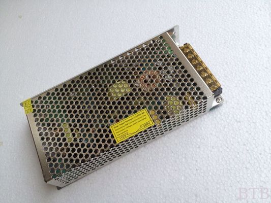 12V 5A 4CH fuente de alimentación de conmutación, fuente de alimentación de CCTV de plástico multicanal proveedor