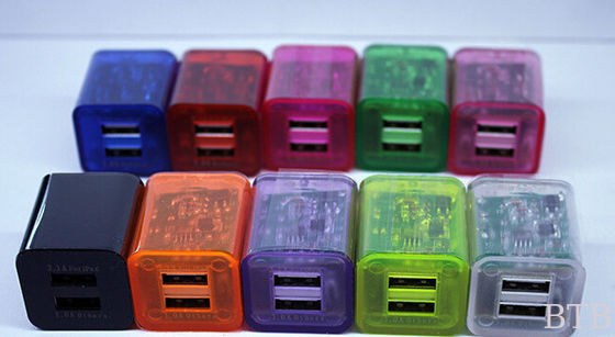 Cargador de luz transparencia caja mini cargador conector USB indicador LED 5V1A 5V 2.1A proveedor