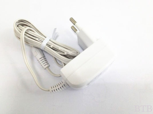 Tipo de salida de corriente continua y uso del teléfono móvil color blanco español 5V 1A fuente de alimentación de pared proveedor