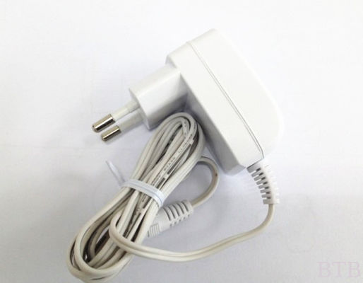 Tipo de salida de corriente continua y uso del teléfono móvil color blanco español 5V 1A fuente de alimentación de pared proveedor