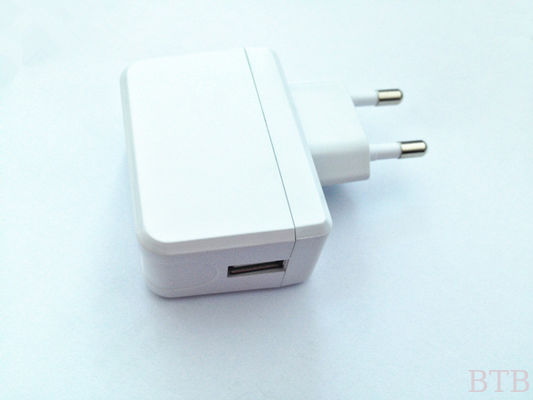 Tipo de salida de corriente continua y uso del teléfono móvil color blanco español 5V 1A fuente de alimentación de pared proveedor