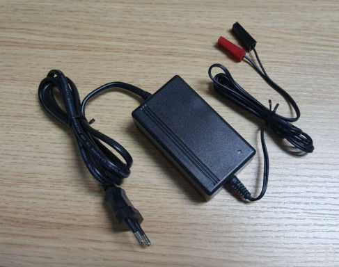 Cargador de 12V 1A y cargador de automóviles de 12V 1A para GM tech proveedor
