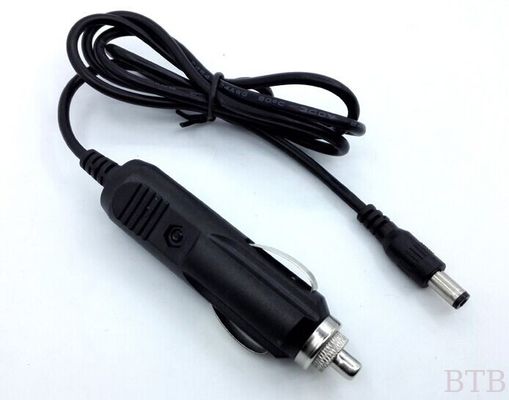 Cargador de vehículos de automóviles de 12V1A con cable de 1,2 m 1,5 m 1,8 m de cable de corriente continua 5,5 * 2,1 * 10 mm de conexión de conexión de corriente continua proveedor