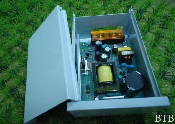 Casilla de aluminio 12V 1A 2a Fuente de alimentación a prueba de lluvia para cámara de CCTV muestra gratuita de DHL fuente de alimentación a prueba de agua proveedor