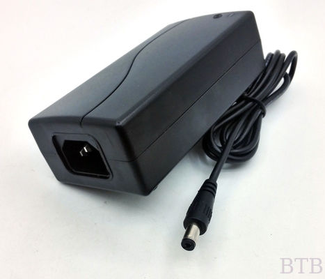 ¡Envío gratuito!! Adaptador de alimentación AC 100-240V DC 12V 6A con enchufe de EE.UU. / Reino Unido / AU / UE para luz de banda LED 3528 5050 luz proveedor
