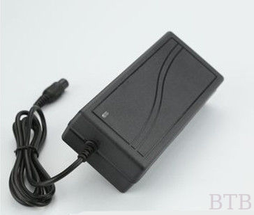 Adaptador de alimentación para automóvil de carga de equilibrio de 42V 2A para segway de hoverboard CE FCC UL SAA EMC LVD proveedor