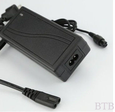 Adaptador de alimentación para automóvil de carga de equilibrio de 42V 2A para segway de hoverboard CE FCC UL SAA EMC LVD proveedor