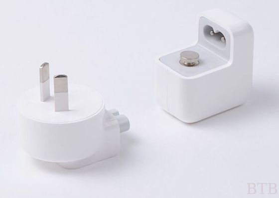 cargador de pared 5V 1.5A enchufe AC intercambiable para ipad y teléfono móvil embalaje de papel muestra gratuita y envío proveedor
