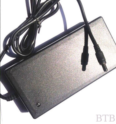 Adaptador de escritorio de 12V 10A Adaptador de computadora portátil de carga proveedor