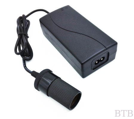 12V DC 5A Adaptador DC Enchufe Es el encendedor de cigarrillos AC / DC adaptador de alimentación Adaptador de alimentación alternativo precio más barato proveedor
